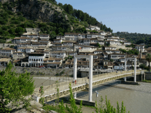 Berati – Qyteti i Një mbi Një Dritareve dhe Thesari i UNESCO-s në Shqipëri